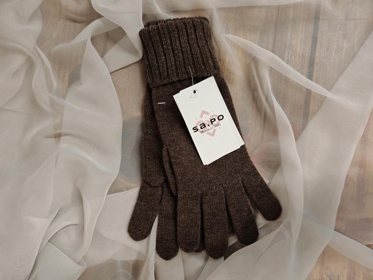 Unique Pieces – Accessories