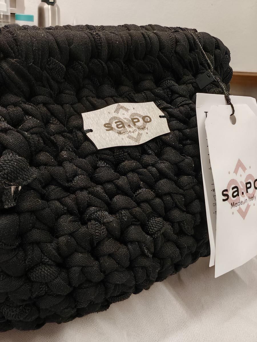 Dionea con chiusura a molla - Black