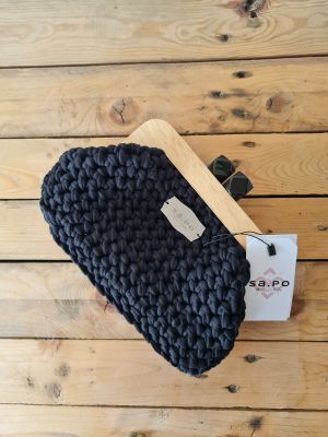 Dionea con chiusura magnetica in legno - Black