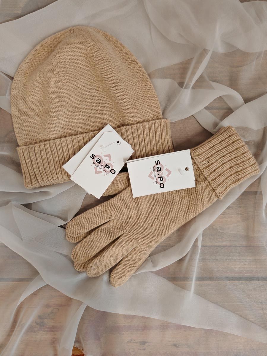 Merino Wool Gloves & Beanie Set